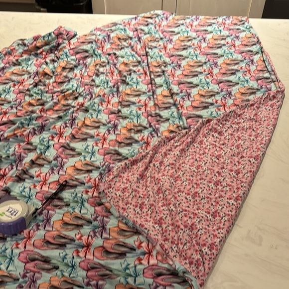 Posh Peanut Irina Patoo 40x40 - Picture 4 of 4